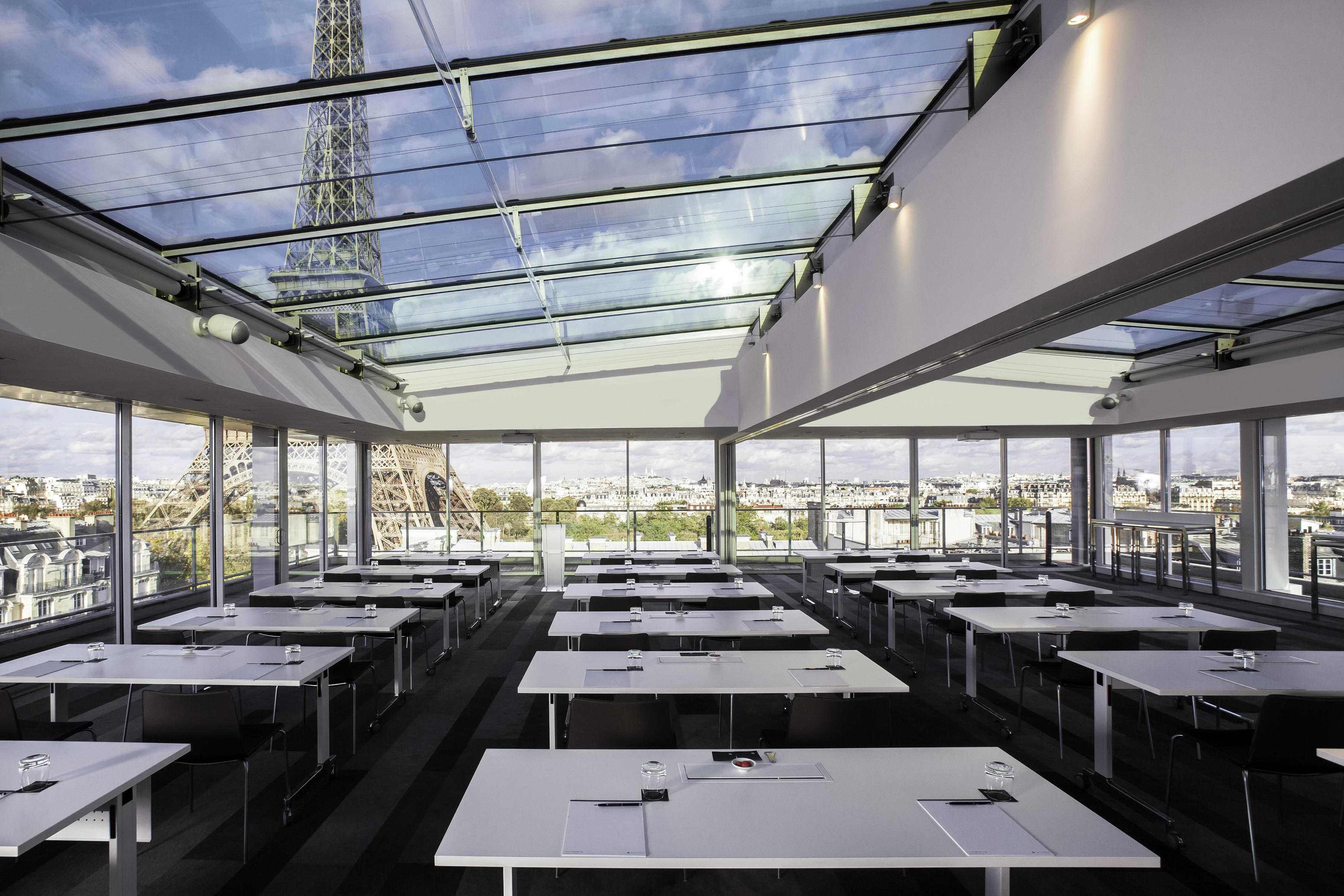Pullman Tour Eiffel Parijs